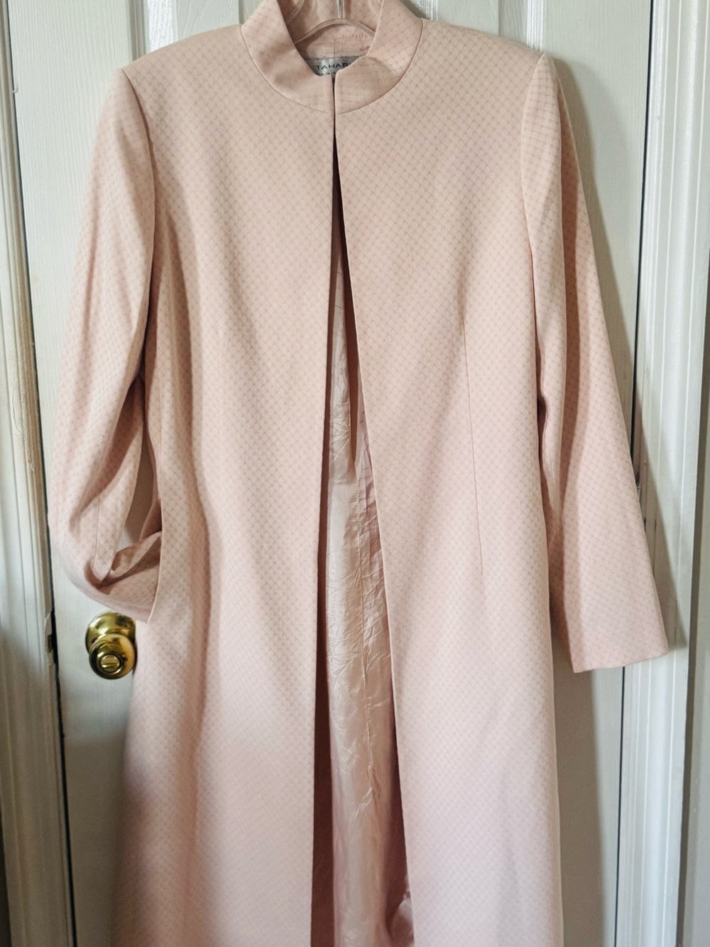 Women’s Light Pink Long Collarless Coat
